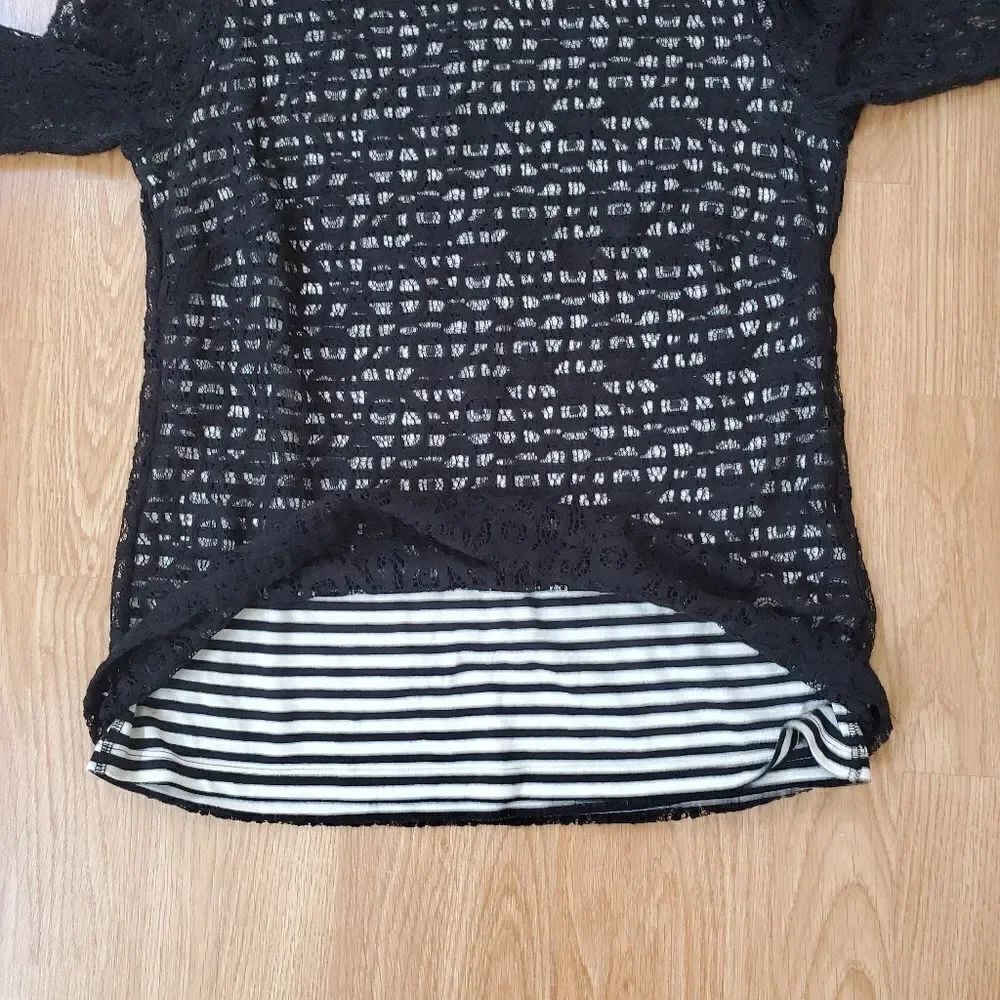 Banana Republic Lace Trim Top sz 6 - Picture 11 of 14